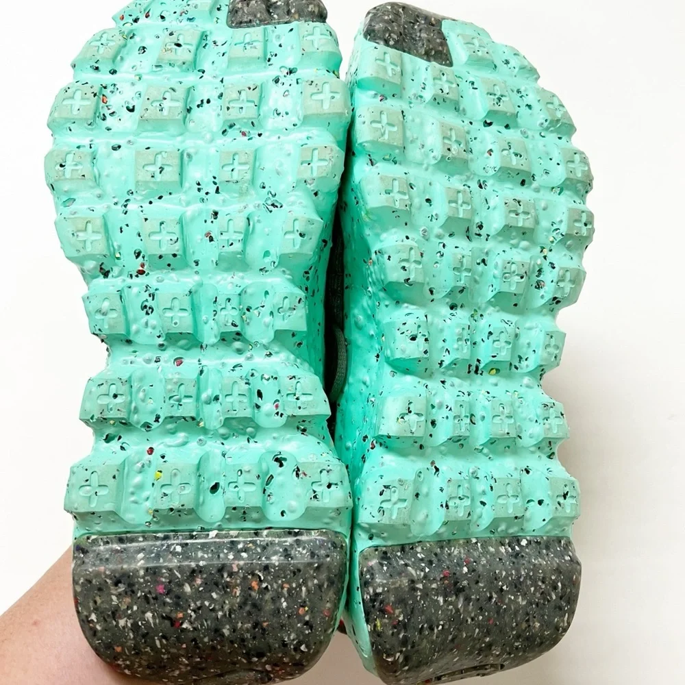 Nike Mens Gray Space Hippie 04 Green Glow Lace Up Recycled Sole Sneaker Size 10